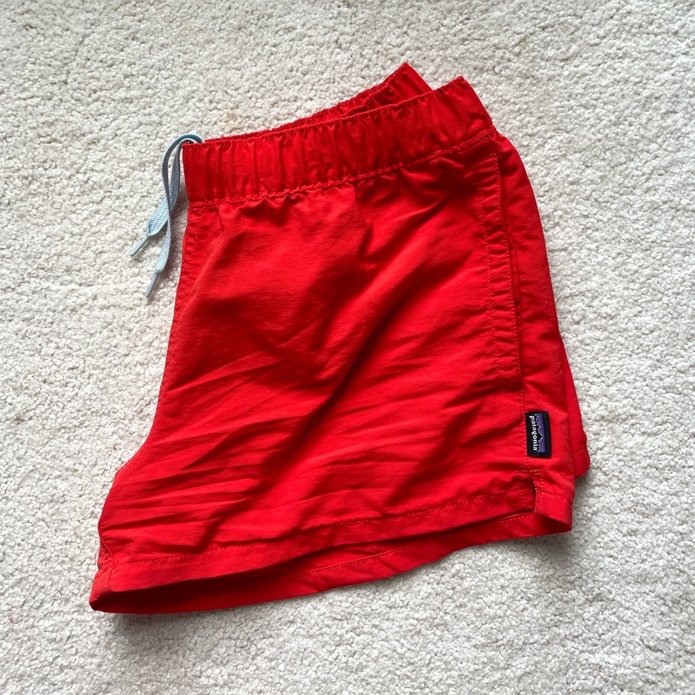 Womens patagonia shorts. excellent used condition